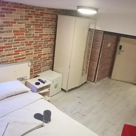 La Casa De *